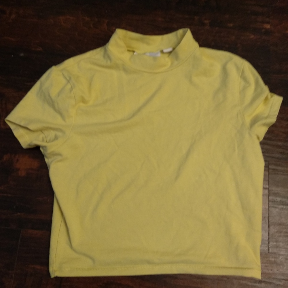 Mock neck crop top